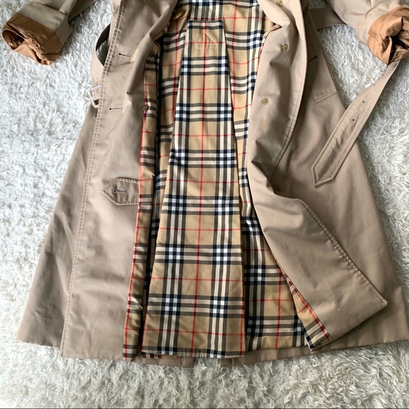 Burberry’s London Vintage Trench - - Picture 3 of 16